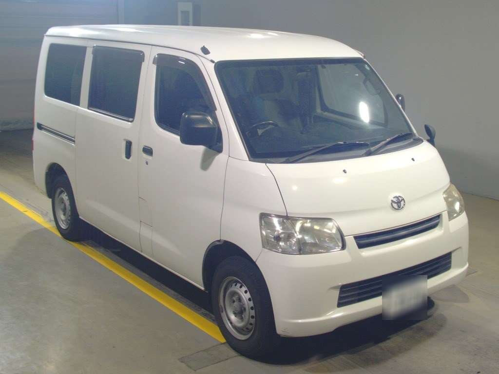 2016 Toyota Liteace Van S402M[2]