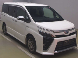 2017 Toyota Voxy