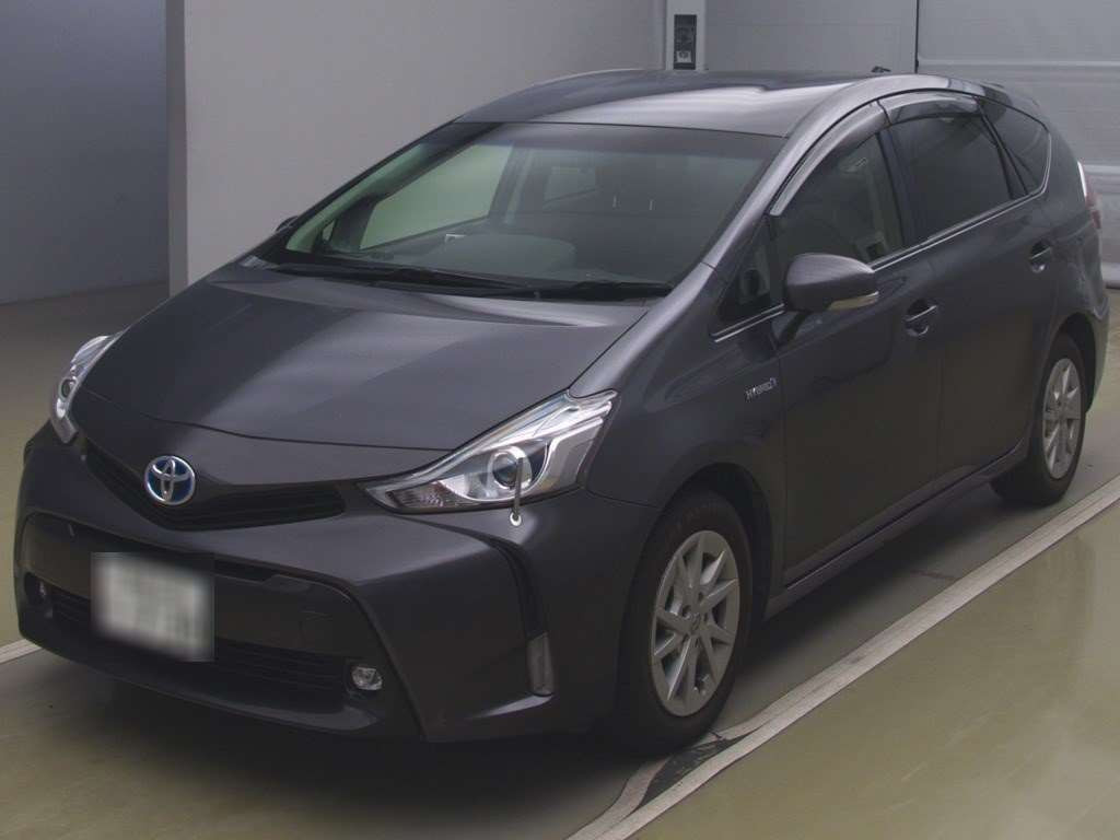 2015 Toyota Prius alpha ZVW41W[0]