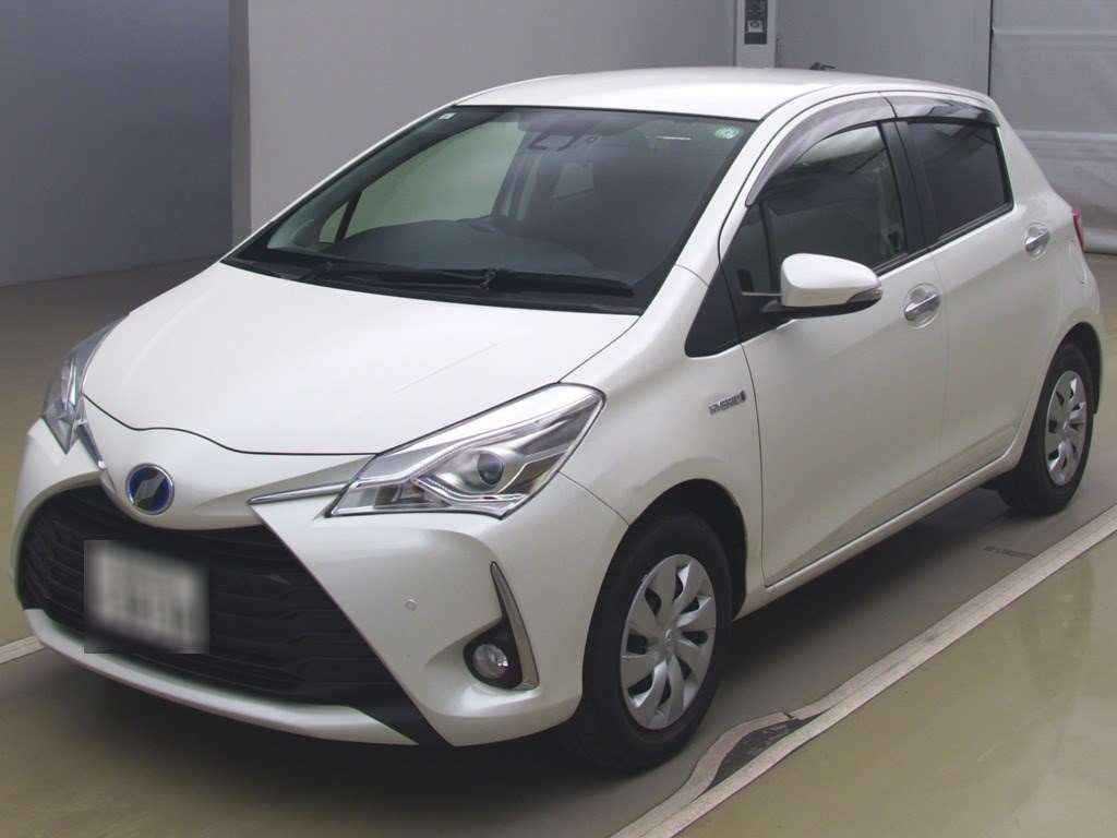 2019 Toyota Vitz NHP130[0]