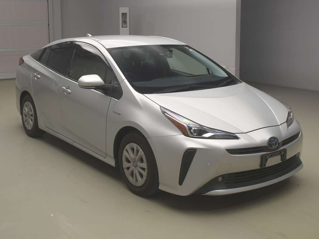 2019 Toyota Prius ZVW51[2]