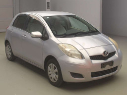 2010 Toyota Vitz