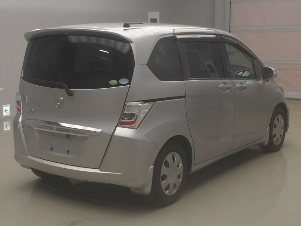 2012 Honda Freed GB3[1]