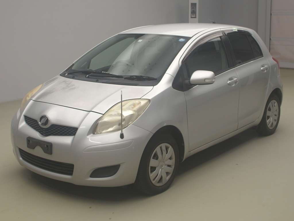 2009 Toyota Vitz SCP90[0]