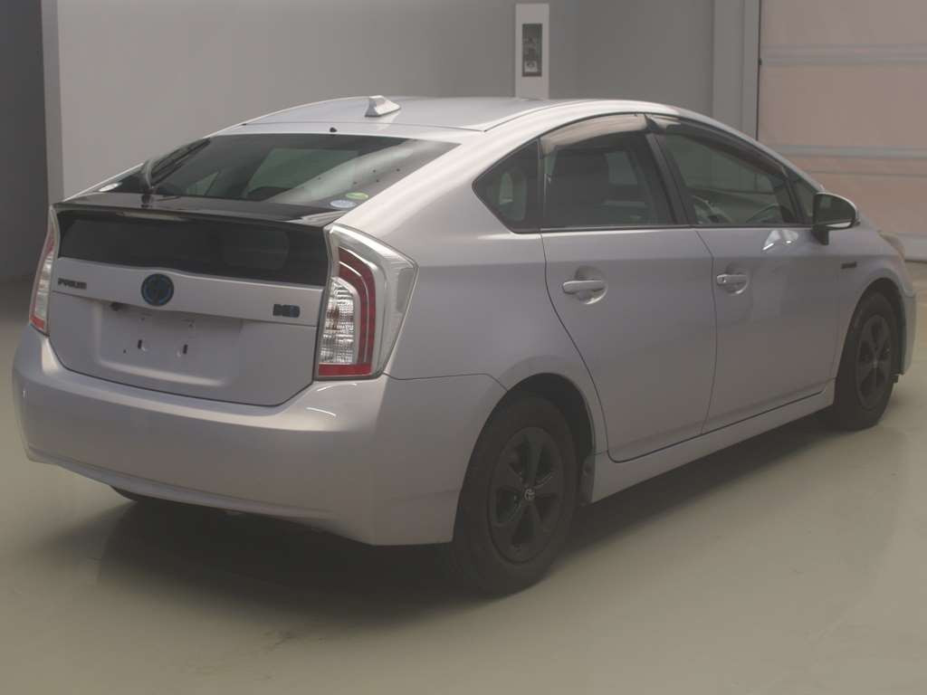 2013 Toyota Prius ZVW30[1]