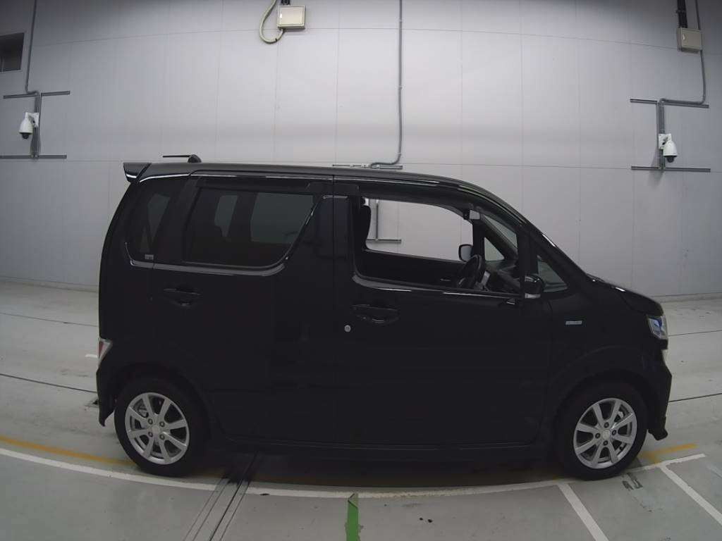 2020 Suzuki Wagon R MH95S[2]