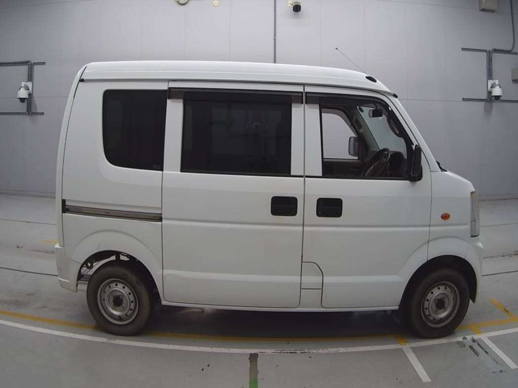 2010 Suzuki Every DA64V[2]