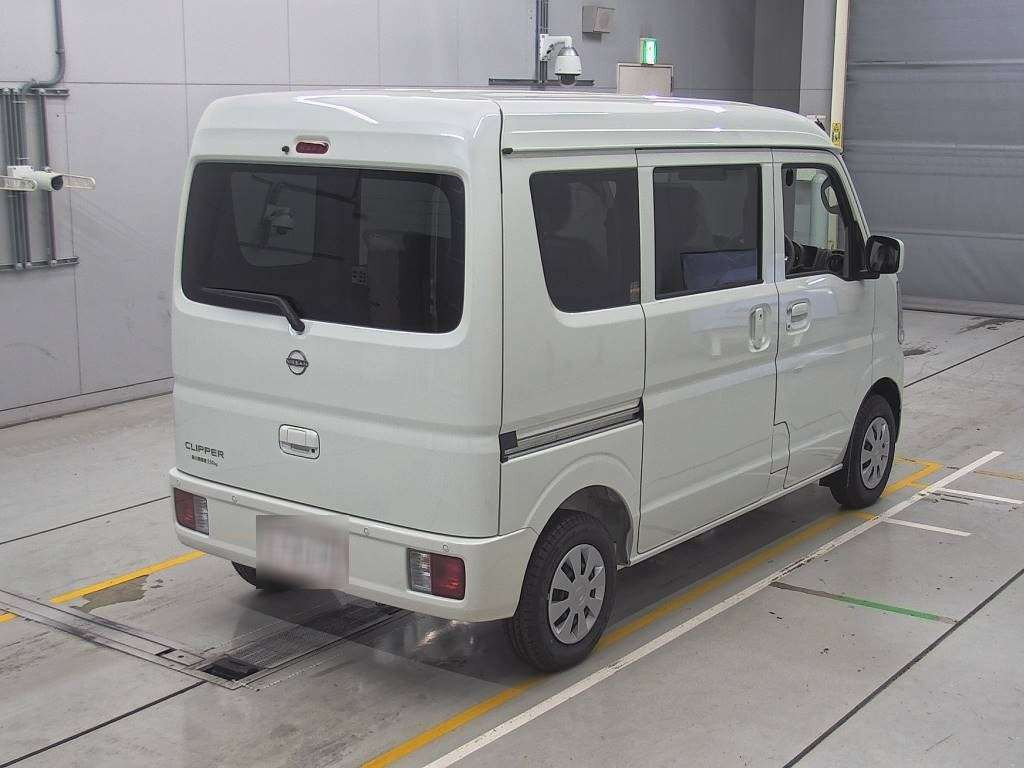 2024 Nissan NV100 Clipper DR17V[1]