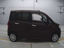 2012 Daihatsu Tanto exe