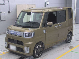 2018 Daihatsu Wake