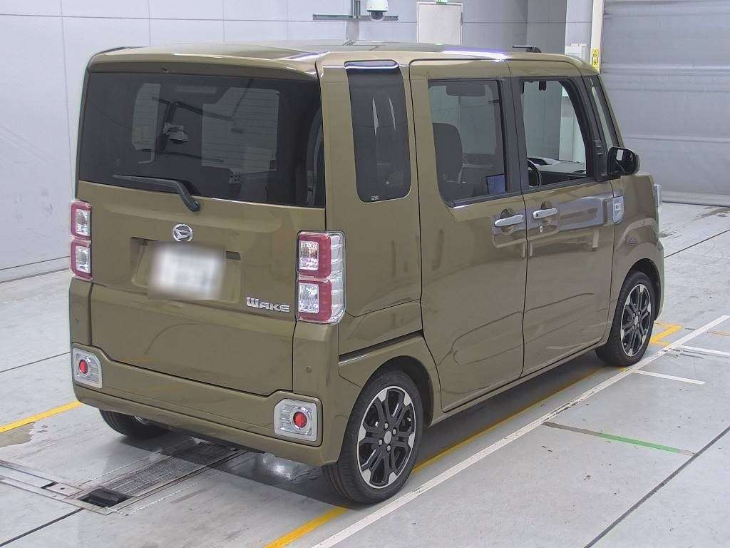 2018 Daihatsu Wake LA700S[1]