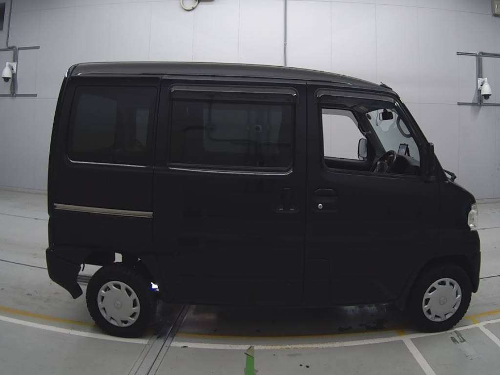 2013 Mitsubishi Minicab Van U61V[2]