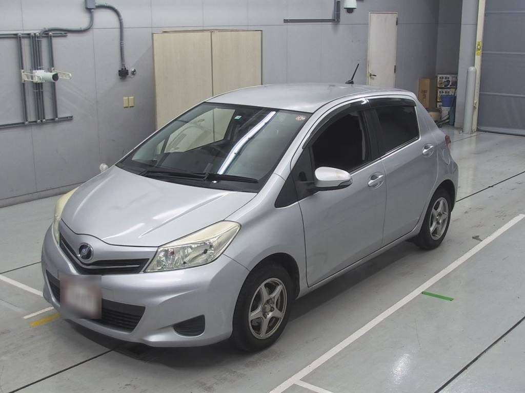 2011 Toyota Vitz KSP130[0]