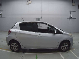 2011 Toyota Vitz