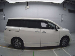 2014 Nissan Elgrand