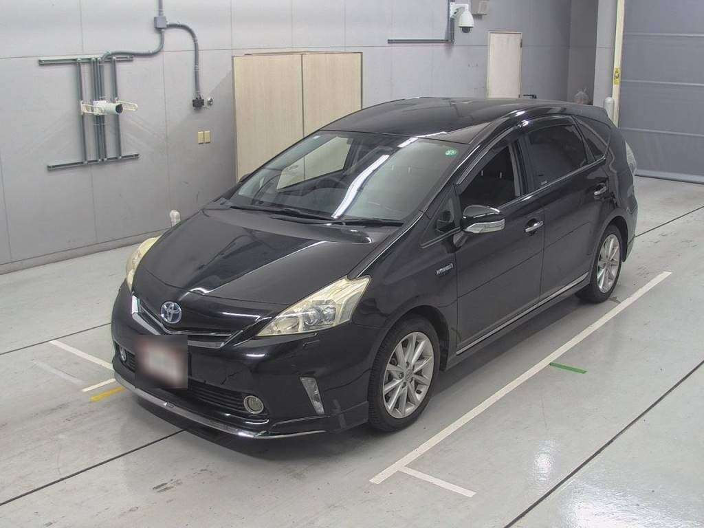 2013 Toyota Prius alpha ZVW41W[0]