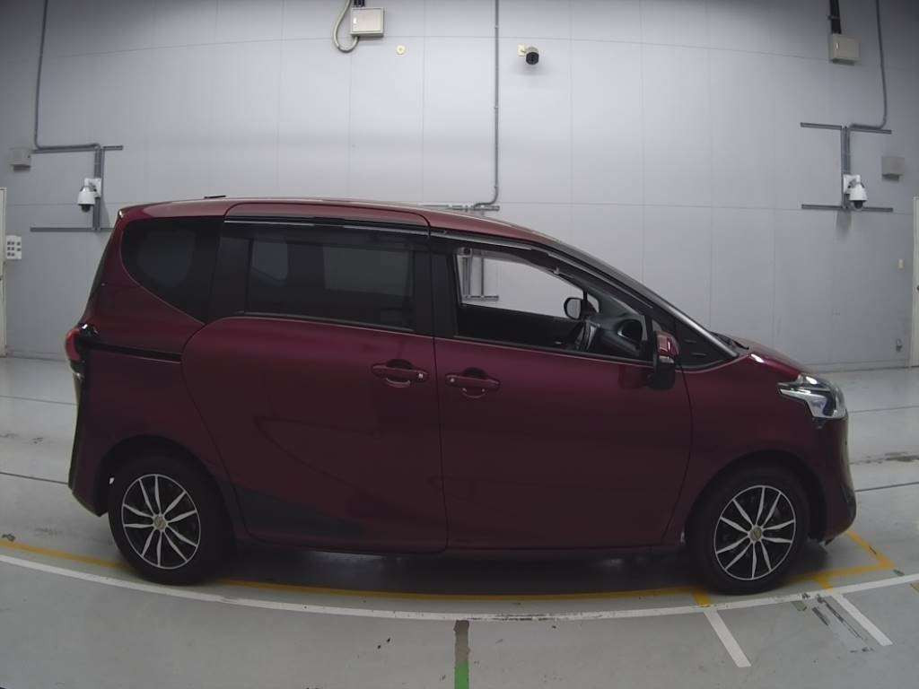 2019 Toyota Sienta NSP170G[2]