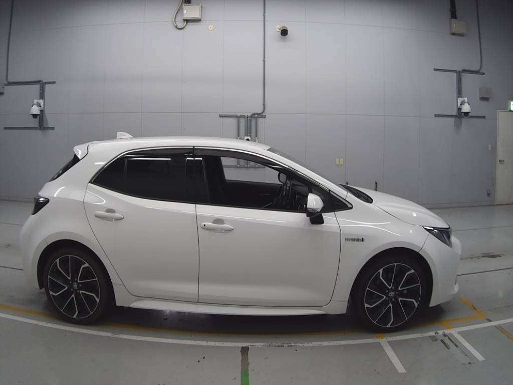 2019 Toyota Corolla Sports ZWE211H[2]