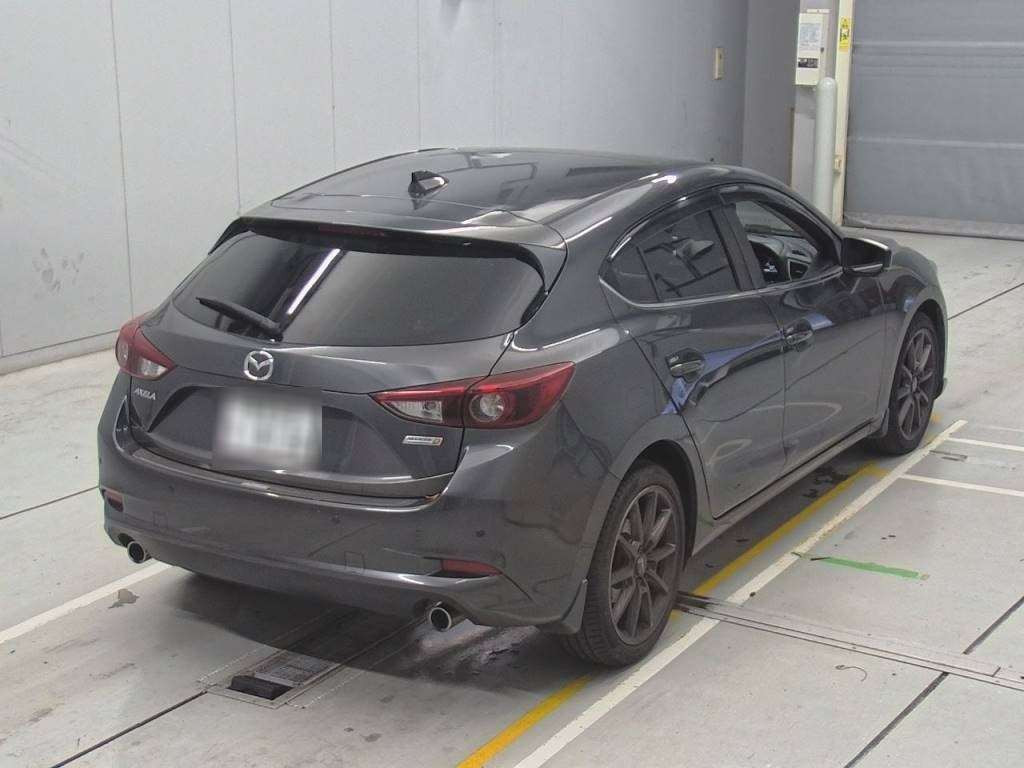 2016 Mazda Axela Sport BM2FS[1]