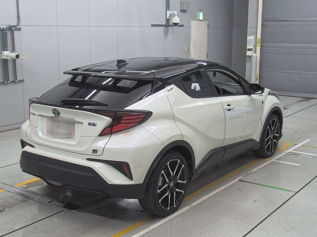 2019 Toyota C-HR ZYX11[1]