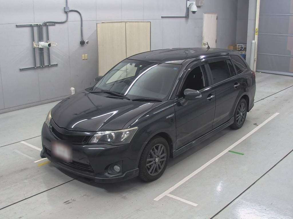 2013 Toyota Corolla Fielder NKE165G[0]