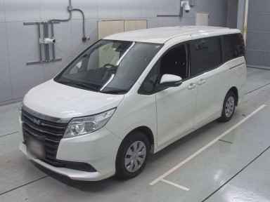 2016 Toyota Noah