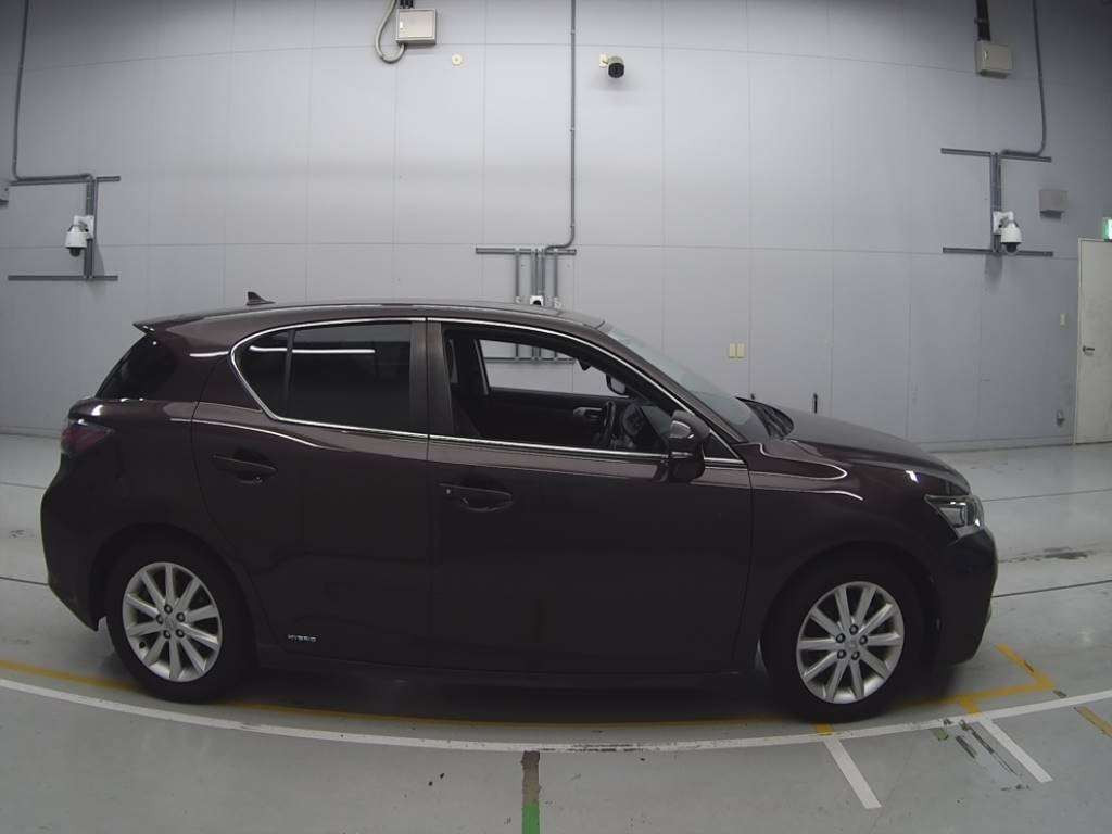 2012 Lexus CT ZWA10[2]