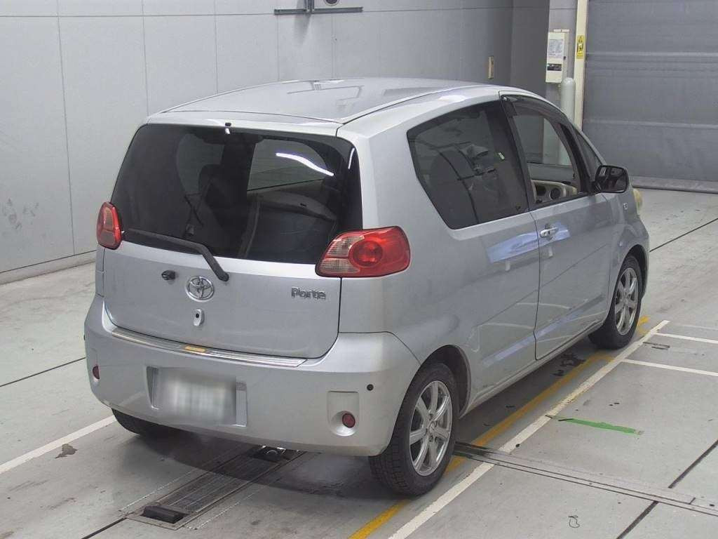 2006 Toyota Porte NNP10[1]