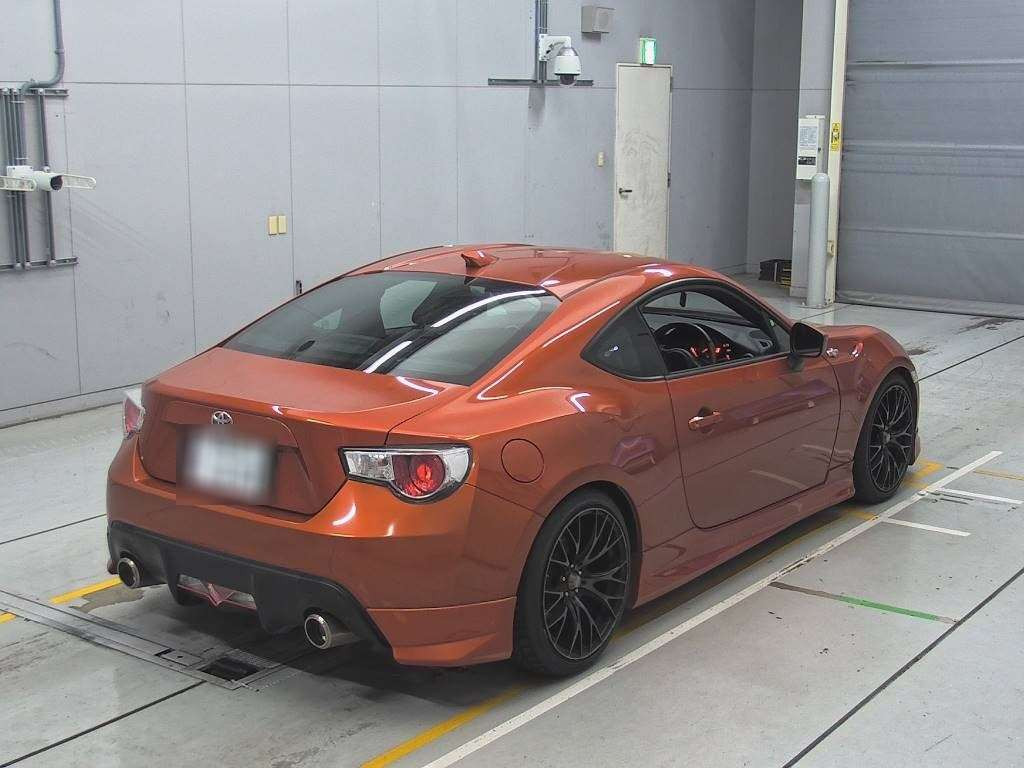 2013 Toyota 86 ZN6[1]