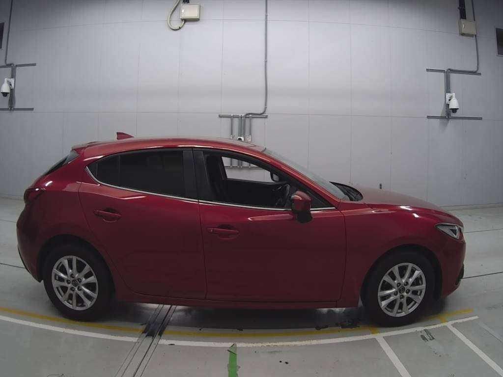 2016 Mazda Axela Sport BM5FS[2]