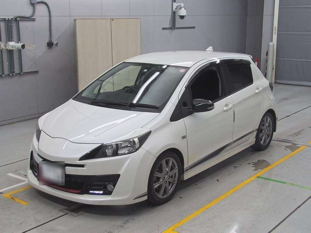 2012 Toyota Vitz NCP131[0]