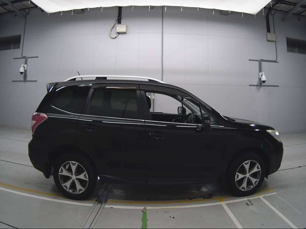 2014 Subaru Forester SJ5[2]