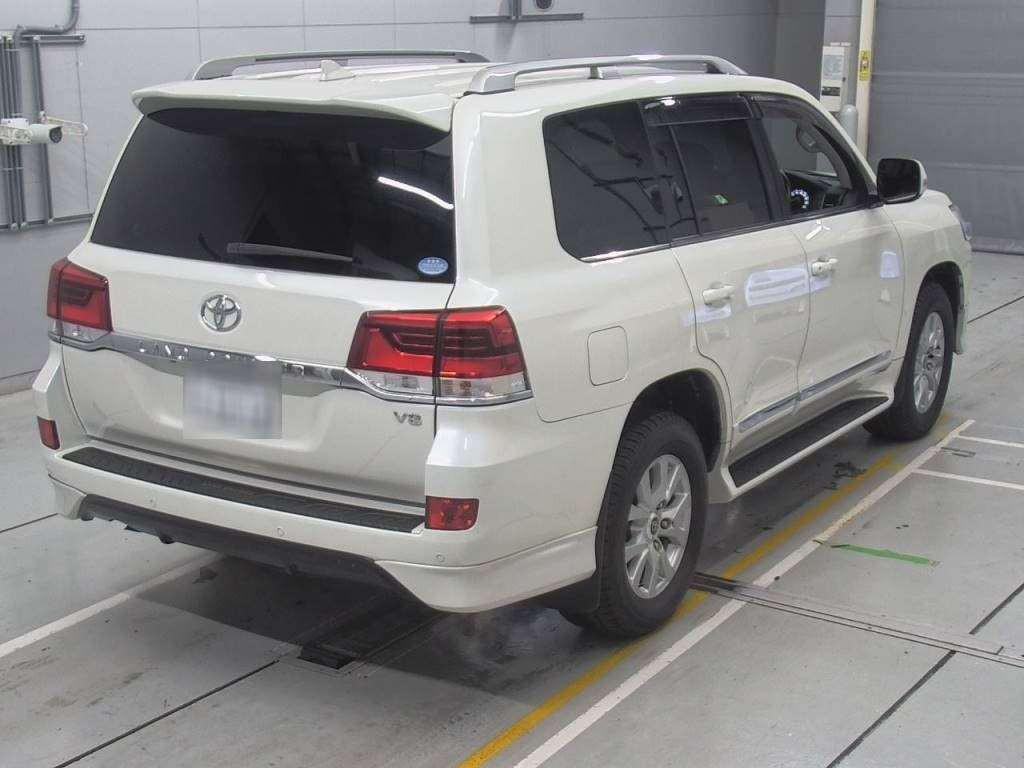 2017 Toyota Land Cruiser URJ202W[1]