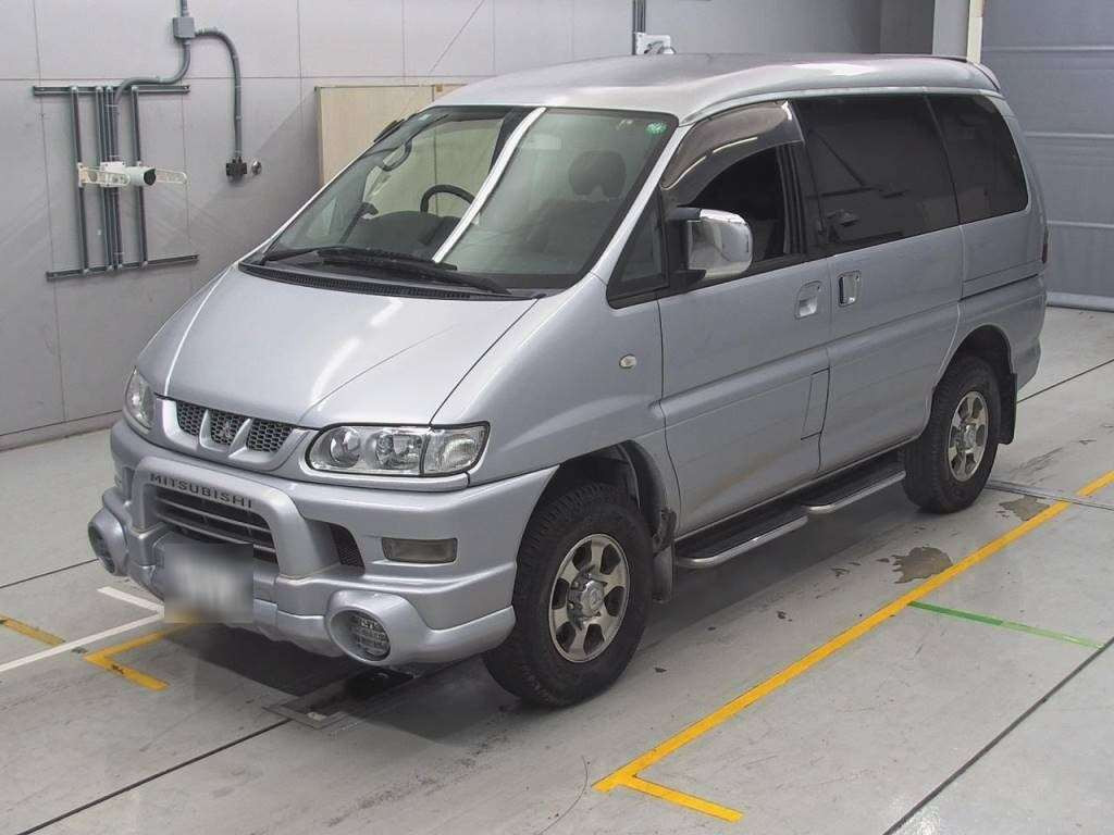 2005 Mitsubishi Delica Spacegear PD6W[0]