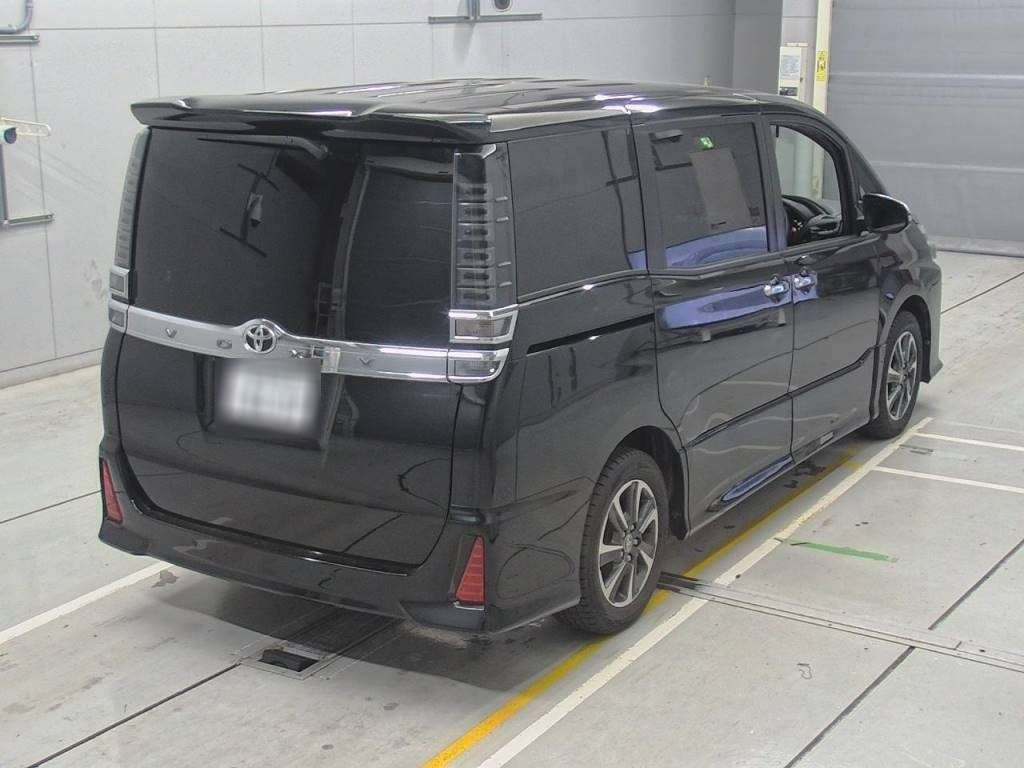 2019 Toyota Voxy ZRR80W[1]