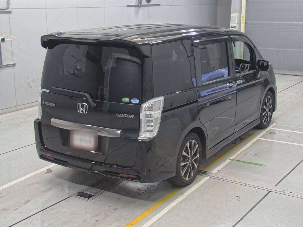 2013 Honda Step WGN Spada RK5[1]