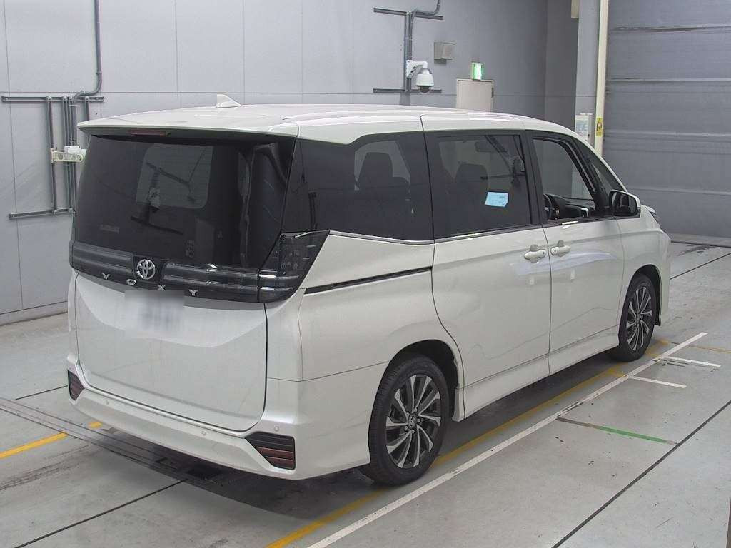 2023 Toyota Voxy MZRA90W[1]