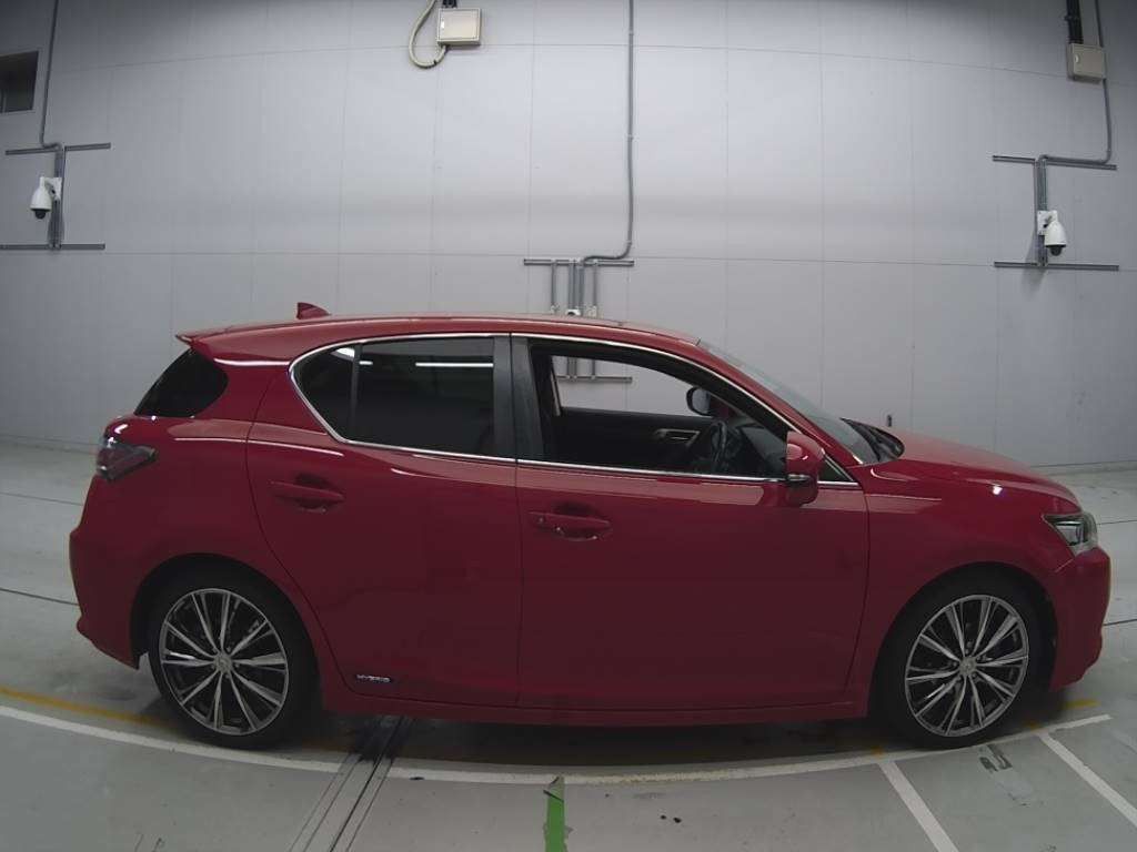 2014 Lexus CT ZWA10[2]