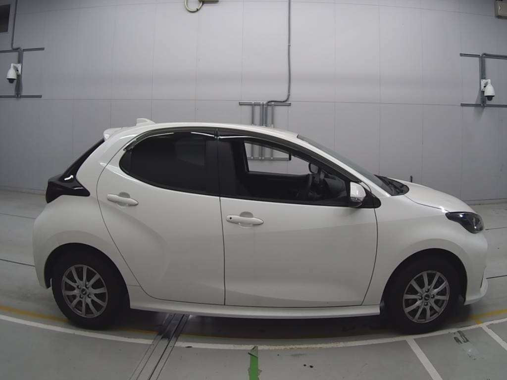 2020 Toyota YARIS KSP210[2]