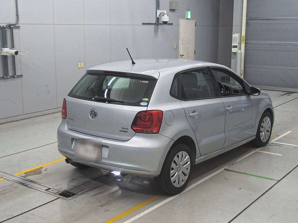 2013 Volkswagen Polo 6RCBZ[1]