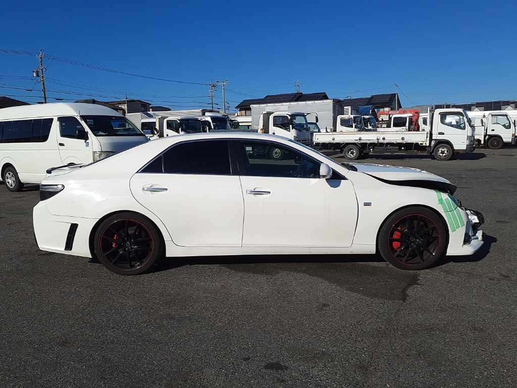 2013 Toyota Mark X GRX130[2]