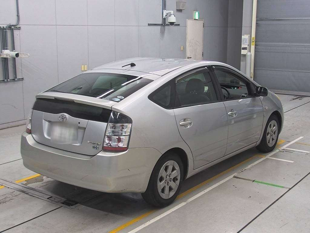 2005 Toyota Prius NHW20[1]