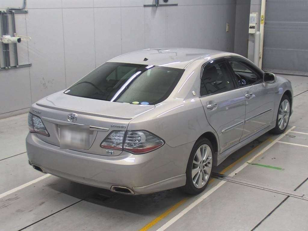 2008 Toyota Crown Hybrid GWS204[1]