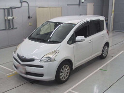 2005 Toyota Ractis