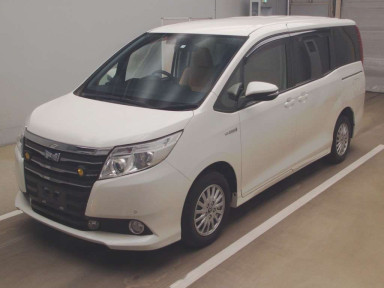 2015 Toyota Noah