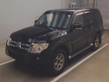 2012 Mitsubishi Pajero