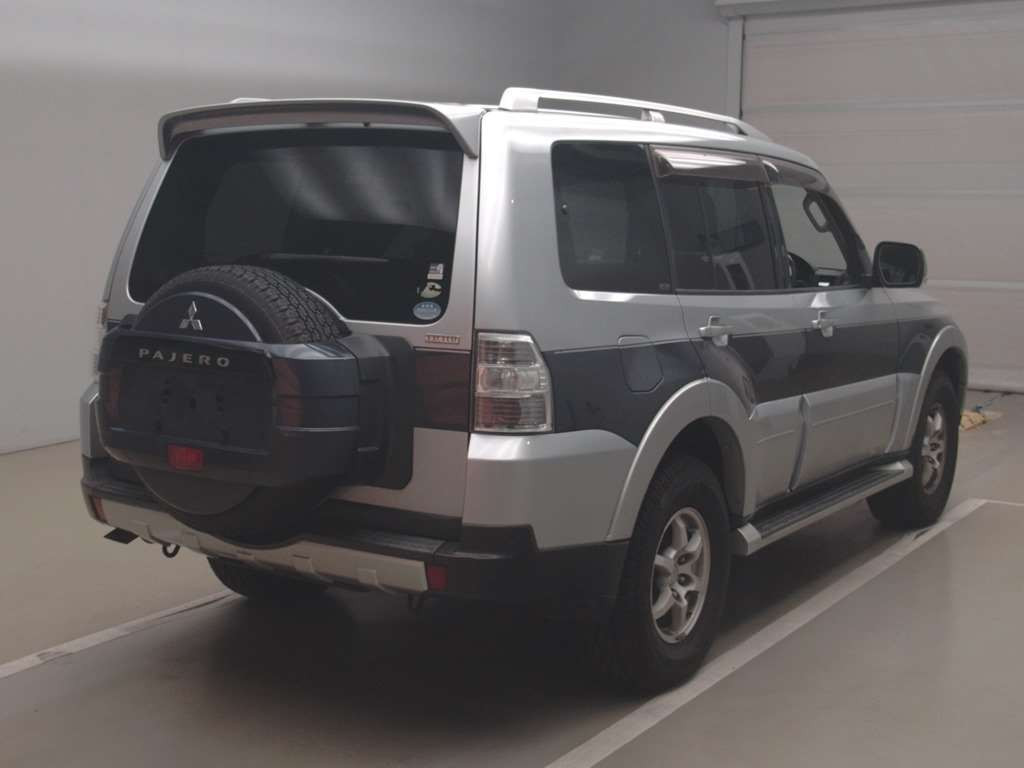 2007 Mitsubishi Pajero V93W[1]