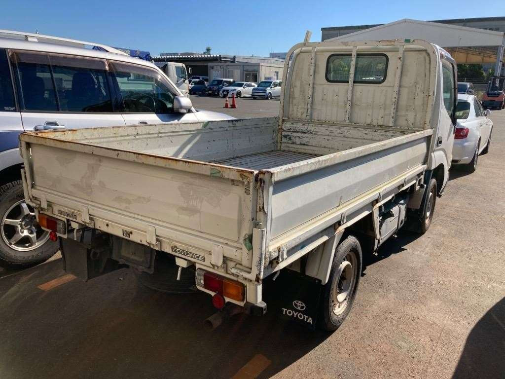 2006 Toyota Toyoace Truck TRY220[1]