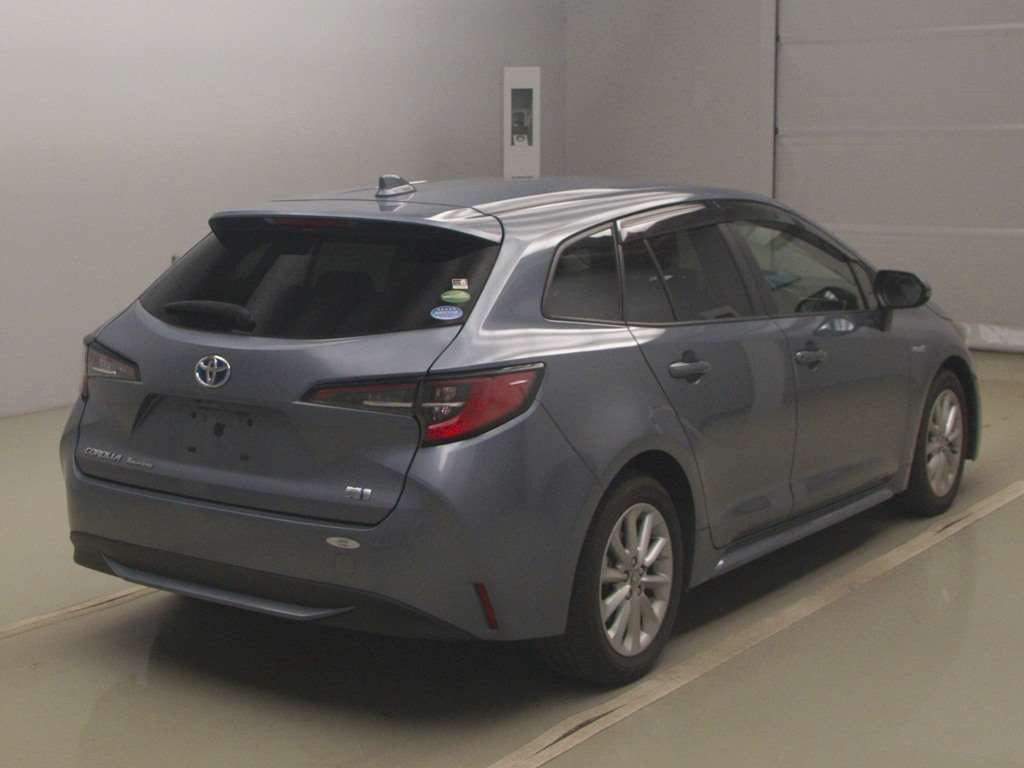 2020 Toyota Corolla Touring Wagon ZWE214W[1]