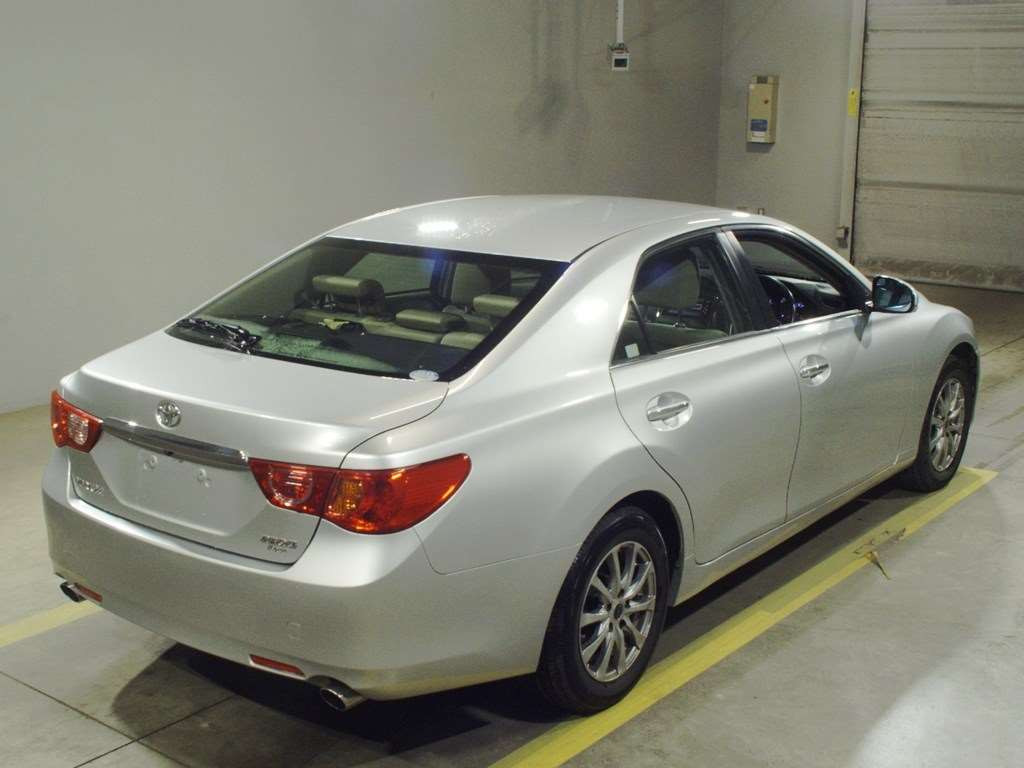 2012 Toyota Mark X GRX135[1]